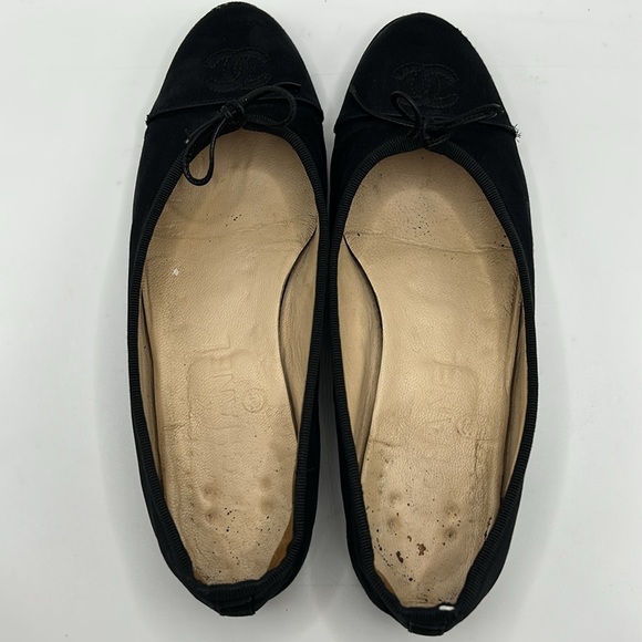 CHANEL Satin Logo Flats - Picture 6 of 16